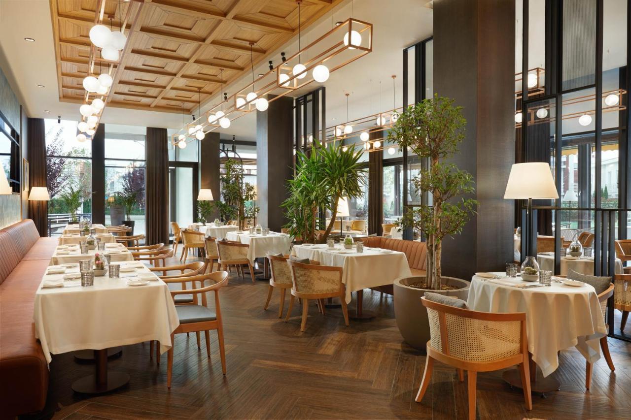 Four Points By Sheraton Prishtina City Pristina Exteriör bild