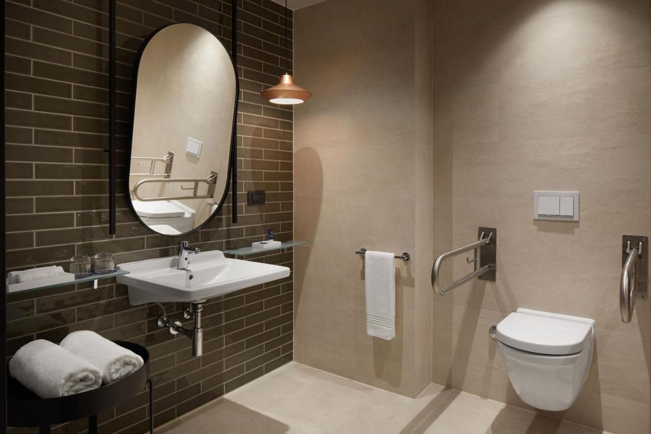 Four Points By Sheraton Prishtina City Pristina Exteriör bild
