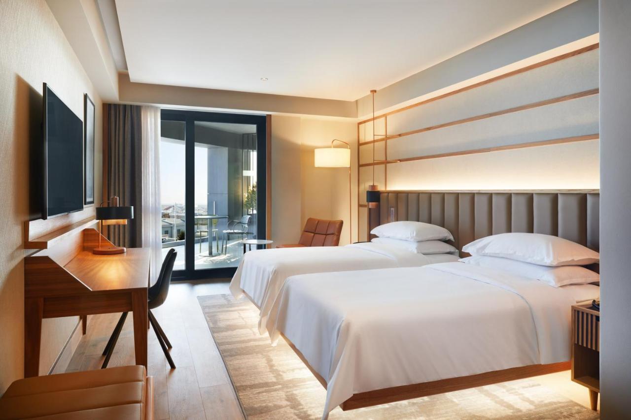 Four Points By Sheraton Prishtina City Pristina Exteriör bild