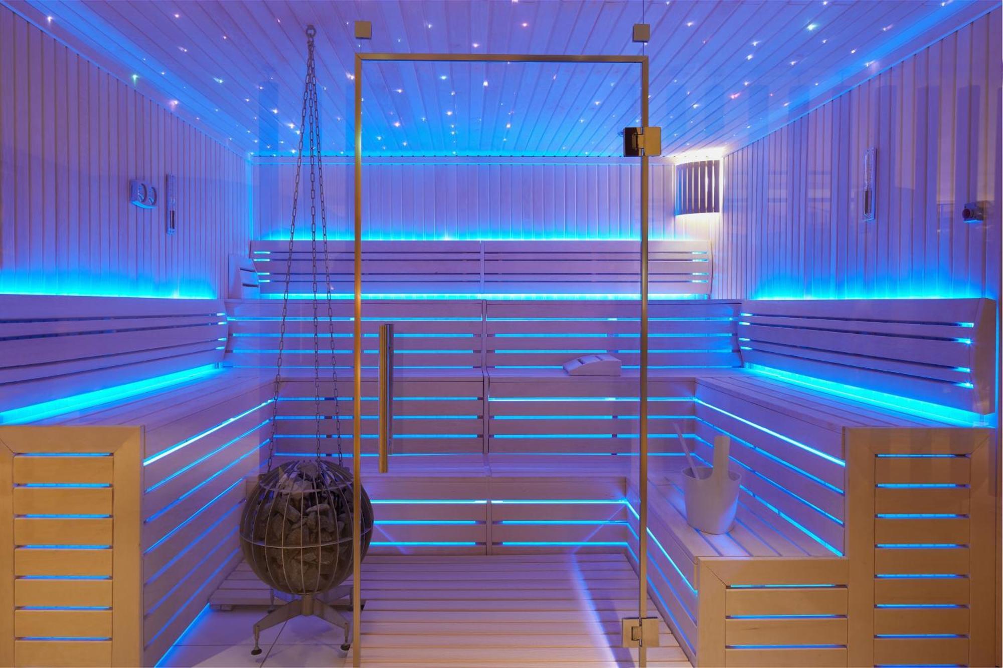 Four Points By Sheraton Prishtina City Pristina Exteriör bild