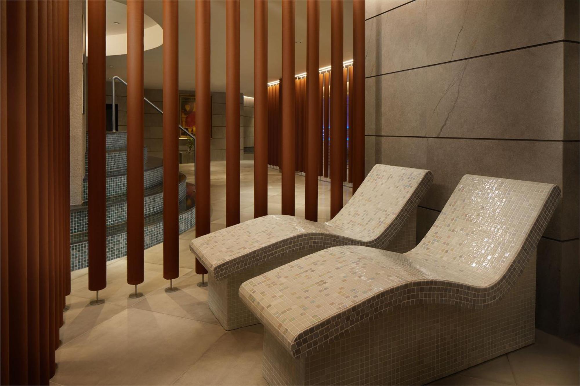 Four Points By Sheraton Prishtina City Pristina Exteriör bild